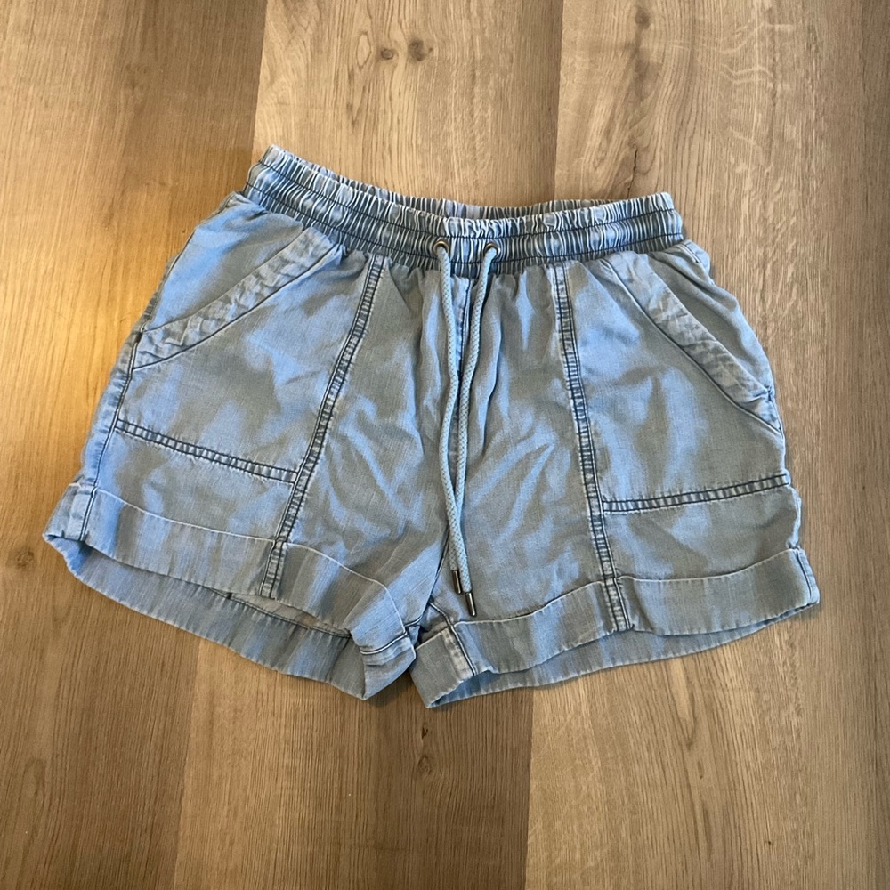Universal Thread Denim Blue Shorts